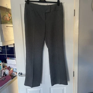 Damen Tu Boot Cut Hose Größe 12s in Grau. Neuwertiger Rauch- und Tierfrei - Bild 1 von 6