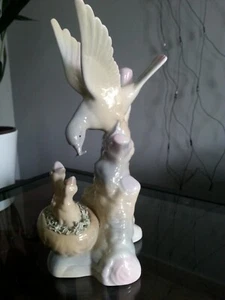 Vintage Spanisches Porzellan Figur Miquel Requena Vogelfütterung - Bild 1 von 4