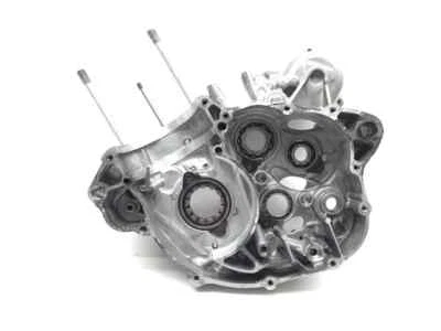 Engine Left Right Center Cases  Husqvarna FE350 2017 2821 x - Image 1 of 4