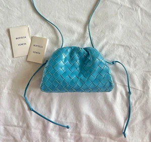 Authentic Bottega Veneta The Pouch Blue Leather Clutch Shoulder Bag From Japan - Picture 1 of 7