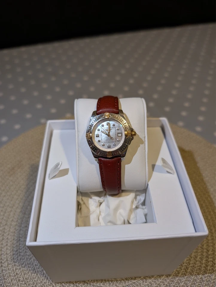 Breitling Cockpit Lady Damenuhr – mit Diamanten & Lederarmband - Bild 1 von 4