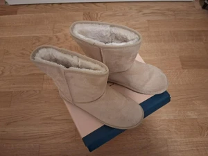 Neu, Designer Winterstiefel Asthon Aubry Gr. 40 beige  - Bild 1 von 4