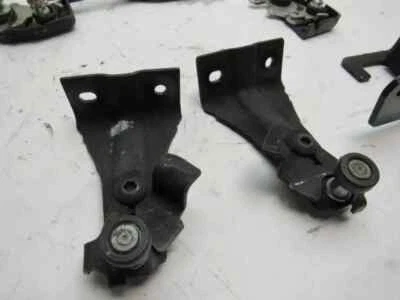 Door Latch Catch CARAVAN 2011 2020 Driver Passenger Side Rear Back Manual OEM Foto 1 de 4