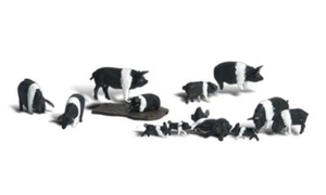 Woodland Scenics A1864 Hampshire Schweine, Figuren Miniaturwelten H0 (1:87) - Bild 1 von 2