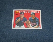 PHIL NIEKRO & JOE NIEKRO 1988 "TOPPS" BASEBALL CARD #5 - HALL OF FAME PLAYER