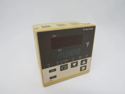 Trerice TR863 Digital Timer/Counter 4 Digit 24VDC 50/60Hz COSMETIC DAMAGE USED - Image 1 of 4
