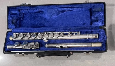 Bundy II Flute Selmer Company with Hard Case (18232) - Image 1 of 4