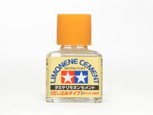 Cemento limoneno Tamiya 87134 (extra delgado) (40 ml) para kits de modelos y eliminación de pintura - Imagen 1 de 1