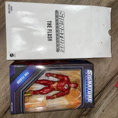 DC Comics Signature Collection Wally West The Flash Universe Classics Mattel Foto 1 de 4