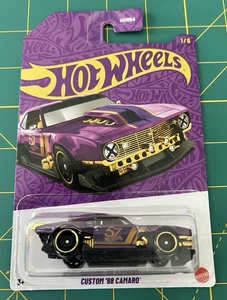 2025 HOT WHEELS CUSTOM '68 CHEVY CAMARO PURPLE AND GOLD SERIES 1/6 MIX 2 - Bild 1 von 1