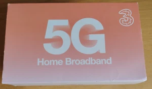 Three 5G Hub Indoor Business Router E5-250MA - Afbeelding 1 van 2