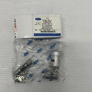 Genuine Ford Mondeo Mk4 Galaxy S-Max C-Max Focus Mk2 Lock Cylinder Kit 5034072 - Picture 1 of 3