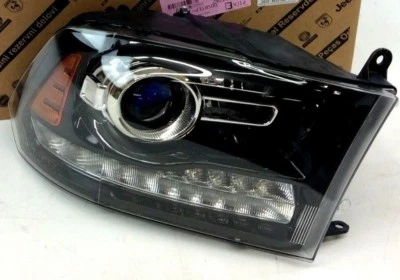 Faro lateral derecho del pasajero RAM 1500 2500 3500 2018 nuevo OEM 68324932AD Foto 1 de 4