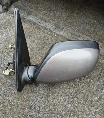 01 -07 TOYOTA SEQUOIA TUNDRA LH LEFT DRIVER MIRROR POWER FOLD SILVER  7 WIRE OEM - Image 1 of 4