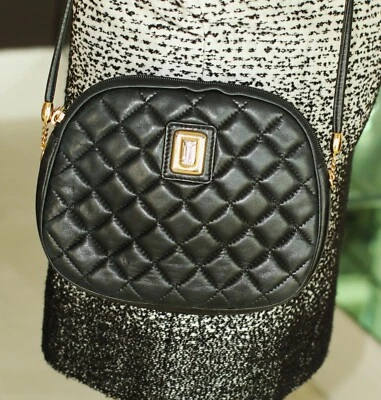 Judith Leiber Fabuloso Pequeño Clásico Bolso de Hombro Negro Acolchado Cuero Monedero Foto 1 de 4