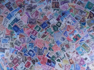 Unsortierte, ungeprüfte Briefmarken weltweit Lot Sammlung SIE ERHALTEN FOTOS ALLE 600+ - Bild 1 von 10