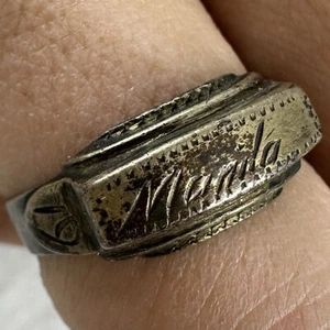 Vintage - 1945 WWII "Manila" Anello Misura 9 Sweetheart Trench Art Souvenir Pacifico - Foto 1 di 9