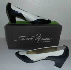 SESTO MEUCCI of Florence Made in Italy Vintage Pumps Navy White Leather Heels 8 - Picture 1 of 12