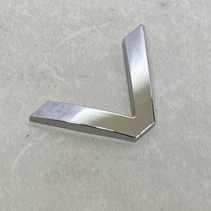 2002-2007 Saturn VUE AWD V6 Emblem Logo Letter 'V' Rear Tailgate Trunk Chrome - Picture 1 of 8
