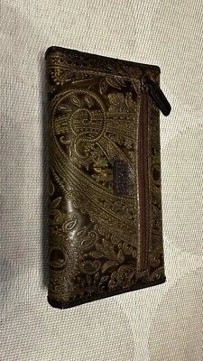 Cartera de cuero sintético con estampado floral de cachemira marrón reliquia  Foto 1 de 4