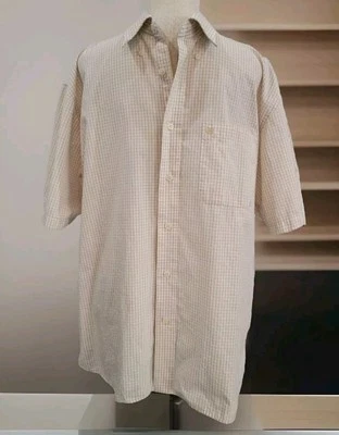 IZOD Mens Shirt Size L Easy Care Cotton/Polyester Beige Short Sleeves Button Up - Image 1 of 4