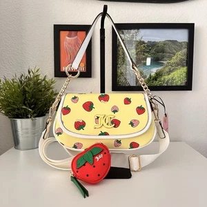 Neu mit Etikett Juicy Couture Sweet N Juicy Flap Schultertasche mit Crossbody in Gelb - Bild 1 von 6
