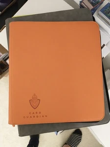 Kartenwächter 12 Taschen Mappe Reißverschluss für 480 Karten TCG Leder orange/schwarz - Bild 1 von 3