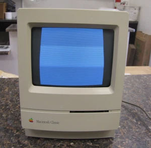 Vintage 1990 Apple Macintosh Classic Computer M0420 Boots - Bad Video - HP2 - Bild 1 von 10