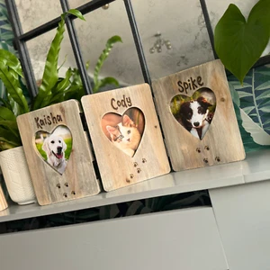 Personalised Dog Cat Triple Photo Frame Engraved Paw Prints Driftwood Gift - Picture 1 of 8