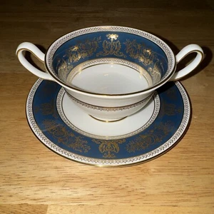 Wedgwood Columbia Blau & Gold Muster R4509 Creme Suppe Schüssel und Untertasse Set(s) - Bild 1 von 4