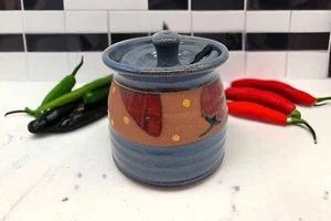 Signiertes blaues Chilischote Kunstkeramik Rotware Salsa Gewürzglas ohne Löffel - Bild 1 von 10