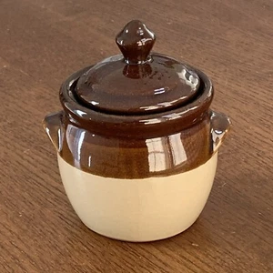 Azúcarero vintage de 4 pulgadas "Bean Pot" con tapa, olla de gres de cerámica marrón - Imagen 1 de 6