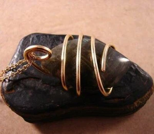NORTHERN LIGHTS LABRADORITE CRYSTAL PENDANT MERLIN'S GOLD BRONZE 10 - Picture 1 of 3
