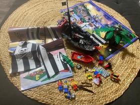 Lego Pirates 6268 Renegade Runner & 6262 King Kahuka Throne Pieces & Parts
