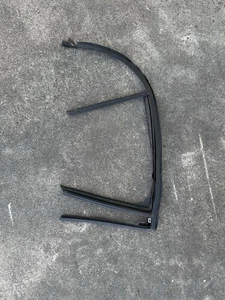 Guarnizione portiera posteriore destra Peugeot 208 II Cod 9823226380 - Imagen 1 de 4