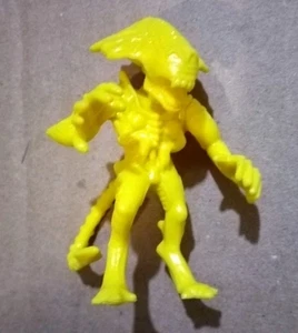 Super7 M.U.S.C.L.E.  Alien 1,75" Action Figure Regina da Collezione  - Foto 1 di 3