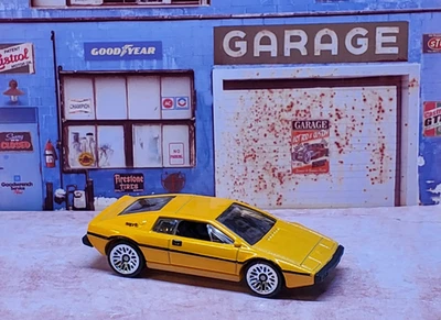 Hot Wheels Yellow Lotus Esprit S1 Loose - Image 1 of 3