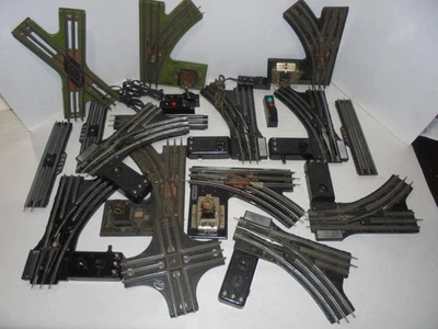 LIONEL HUGE LOT OF O GAUGE TRACK AND SWITCHES VINTAGE POST WAR 130 PIECES TRACKS - Image 1 of 4