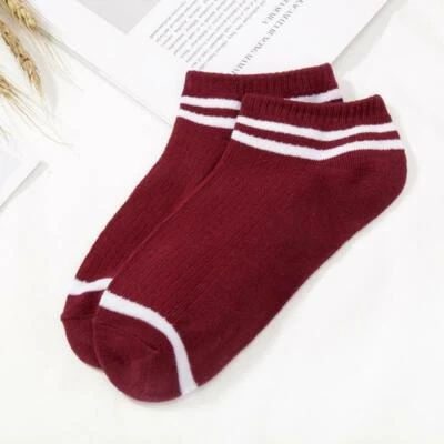 5 pares de calcetines cortos deportivos informales de estudiante al tobillo de algodón a rayas para mujeres Foto 1 de 2