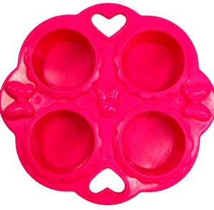 Disney Minnie Mouse Play Kitchen Pink Cupcake Pan Replacement Toy  Piece 4" - Picture 1 of 3