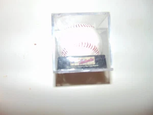 MLB Toronto Blue Jays John Olerud Authentic Signed Baseball In Case - Bild 1 von 4