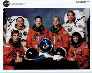 Astronaut Archives offers signed  STS 88 NASA  crew  litho signed by all. WOW! - Picture 1 of 1