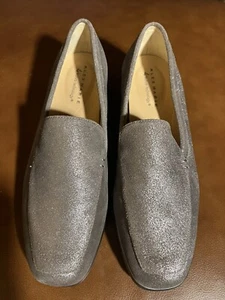Alex Marie Loafer Suede Upper w/heel Silver 7.5M - Picture 1 of 6