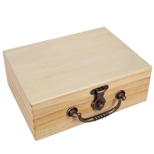 WE Games Wooden Keepsake Stash Box with Old World Handle-Natural Stain - Bild 1 von 6