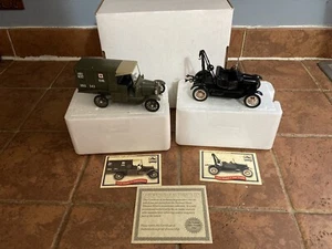 National Motor Museum 1918 Ford Ambulance & 1923 Tow Truck 1:43 Scale - Picture 1 of 7