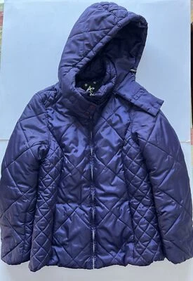 Abrigo mujer Athletech mediano. Púrpura con capucha. Foto 1 de 4