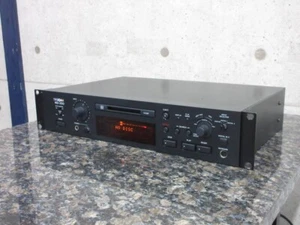 TASCAM MD-350 MINI DISC PLAYER / RECORDER MD DECK Remote controller USED AC100V - Picture 1 of 8
