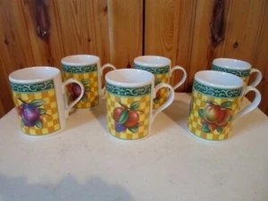 Juego de 6 tazas de cerámica "Fruit Check" con patrón de frutas y cuadros 11 fl oz/300 ml - Imagen 1 de 8