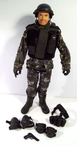 Figura de acción 21st Century America's Finest SWAT 12", camuflaje urbano - Imagen 1 de 10
