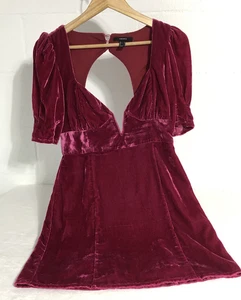 Mini capricci donna grande rosso bacca velluto vestibilità gotica svasata profonda V - Foto 1 di 15
